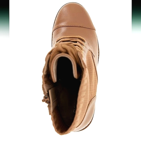 New w/Box BCBGeneration Pilas Faux Leather Lace-Up Stacked Heel Platform Bootie - Picture 3 of 7